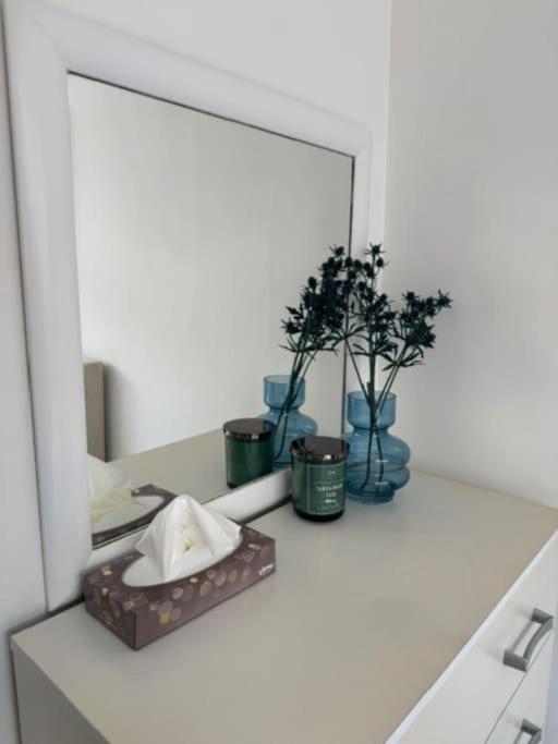 Stylish 2-bedroom Duplex Sleeps 6 * Londra